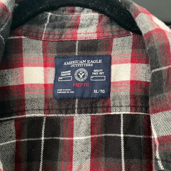 AEO flannel - Picture 2 of 3